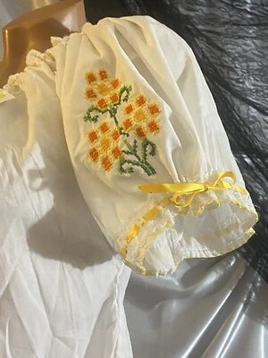 Blusa Top Mujer Mexicana Vintage Blanca Floral Folk Boho Bordada México Nueva Con Etiquetas Foto 1 de 4