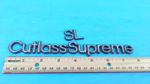 Original Vintage PLASTIC Car Emblem OLDSMOBILE CUTLASS SUPREME SL - Picture 1 of 3