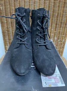 East 5th Womens Slip On Bootie Shoes Heel Close Toe Black Size 10M Tie up/zip - Picture 1 of 13