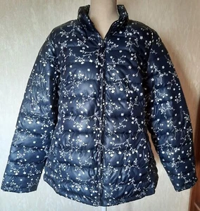 Leichte Damen-Steppjacke Größe 42 neu mit Etikett - Bild 1 von 4
