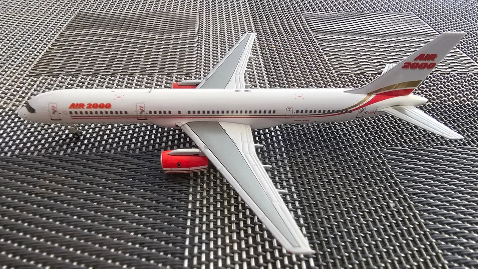 NG Boeing757 Air2000 - Immagine 1 di 4