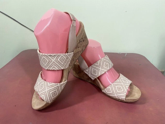 Sandalias de cuña Life Stride Marcela blancas tostadas cómodas flexibles sistema suave talla 7,5 M Foto 1 de 4