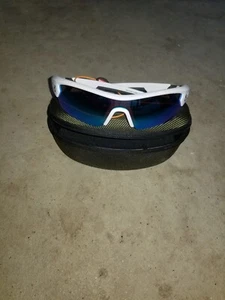 Under Armour Youth Sunglasses 8600095-110961 - Picture 1 of 8