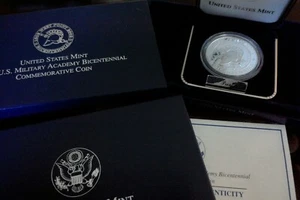 2002 U.S. Military Academy Bicentennial Commemorative Proof Silver Dollar w/COA - Picture 1 of 1