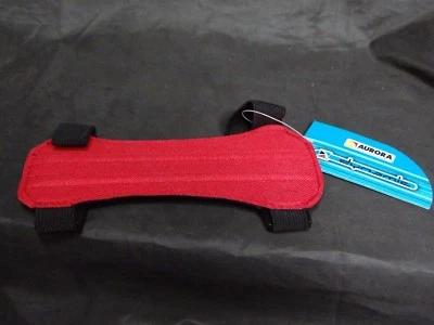 NEW AURORA ARCHERY DYNAMIC RED ADJUSTABLE YOUTH ARMGUARD $5.99 DISCOUNTED - Image 1 of 4