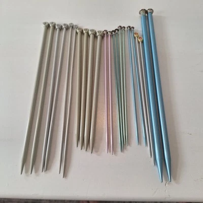 Lot of Bernat Aero & Bates Vintage Knitting Needles sizes 2-15MM, 11 Pairs - Image 1 of 4