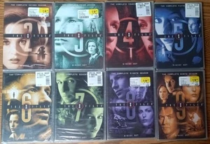 The X Files Seasons 2, 3, 4, 5, 6, 7, 8, 9 - Picture 1 of 11