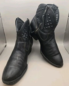 Born Jin W31993 Damen Cowgirl Stiefel Schwarz Leder Gr.10 Nieten Knöchel Western - Bild 1 von 12