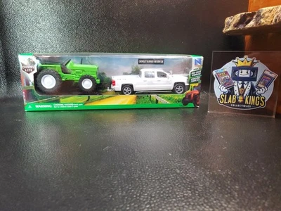 New-Ray Chevrolet Silverado 1500 Crew Cab Pick Up W/ Tractor &Trailer 1:43 Scale - Image 1 of 4