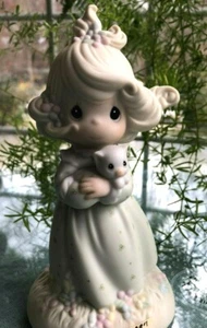 PRECIOUS MOMENTS FIGURINE - YOU ARE SUCH A PURRFECT FRIEND - Picture 1 of 1