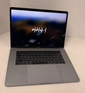 Apple MacBook Pro 15" 2018 A1990 i7-8750H 2.20GHz 16 GB RAM 512 GB SSD AMD 555X - Picture 1 of 6