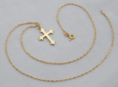 STUNNING 9CT YELLOW GOLD PLAIN MEDIEVAL CROSS PENDANT ON 20" CABLE CHAIN - 5.2g - Image 1 of 4