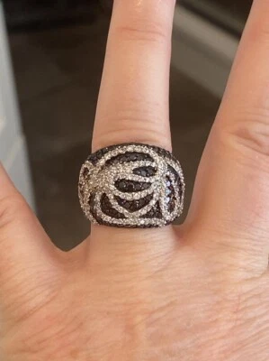 Charles Winston Sterling Silver Black & White CZ Swirl Ring  Size 8 - Image 1 of 4