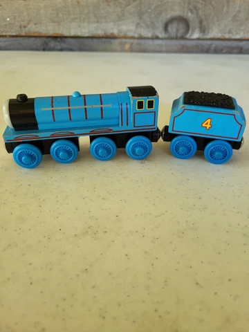 Thomas & Friends Wooden Railway Gordon 2003 Cover