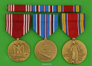 3 medallas y cintas del ejército de la Segunda Guerra Mundial - buena conducta, teatro estadounidense, victoria de la Segunda Guerra Mundial - Imagen 1 de 1