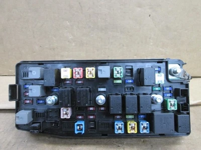 Bloque de conexiones relé caja de fusibles motor deportivo Chevy Captiva 12 13 14 15 22799541 Foto 1 de 3