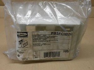 1 NIB HUBBELL PB3FCIB2G 2 GANG DEVICE BOX BASETRAK - Picture 1 of 3