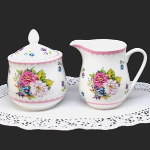 Beautiful Ashdene ISABELLE small Sugar Bowl & Creamer Jug - 2011. - Picture 1 of 4