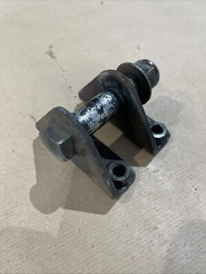 Suportes de montagem para amortecedor Jensen Interceptor MKI Jensen CV8 CT4754 CT4755 - Imagem 1 de 4