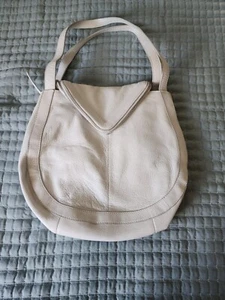 Vince Camuto Fine Leather Shoulder White V Front Zipper Pocket - Picture 1 of 10