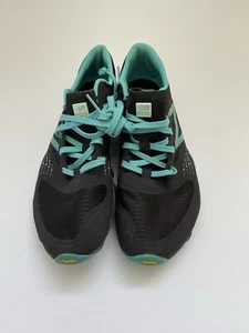 New Balance Minimus Vibram Sohle schwarz WT00BK - Größe 7,5 - Bild 1 von 9