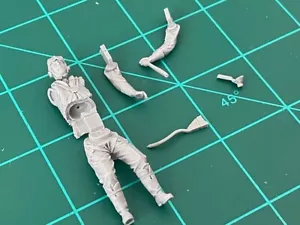 1/32 SWOP P-51D Mustang IV Pilot Figure (Seated) #SWS09-F01 - Picture 1 of 10
