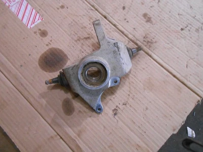 Portahusillo delantero derecho Kawasaki Brute Force 650 2008 08 KVF650 39186-0032 Foto 1 de 3