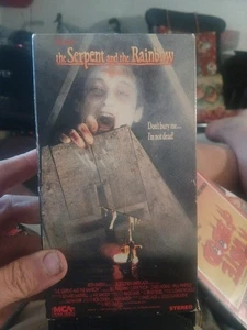 Wes Craven’s The Serpent And The Rainbow 1987 VHS Horror Cult - Picture 1 of 3