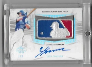 Nico Hoerner Leaf Trinity 1 RC On Card Auto 1/3 MLB LOGO PATCH Rookie Autograph - Picture 1 of 2