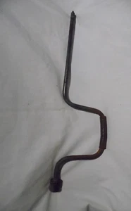 C2/ ANCIENNE MANIVELLE VOITURE CAMION TRACTEUR CRIC DEMONTE BOULON DECO GARAGE - Picture 1 of 4