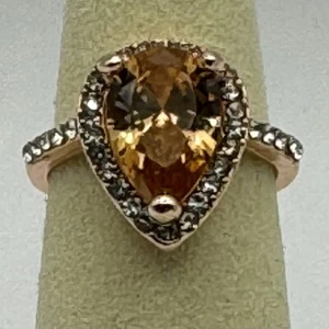 Pear Light Smoked Topaz- Made With Swarovski Elements- Size 6.25 - Picture 1 of 12