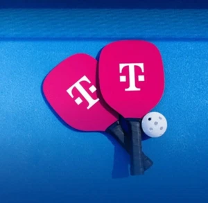 Tmobile Tuesday Pickle Ball Set T-Mobile Pickleball pink - Bild 1 von 2