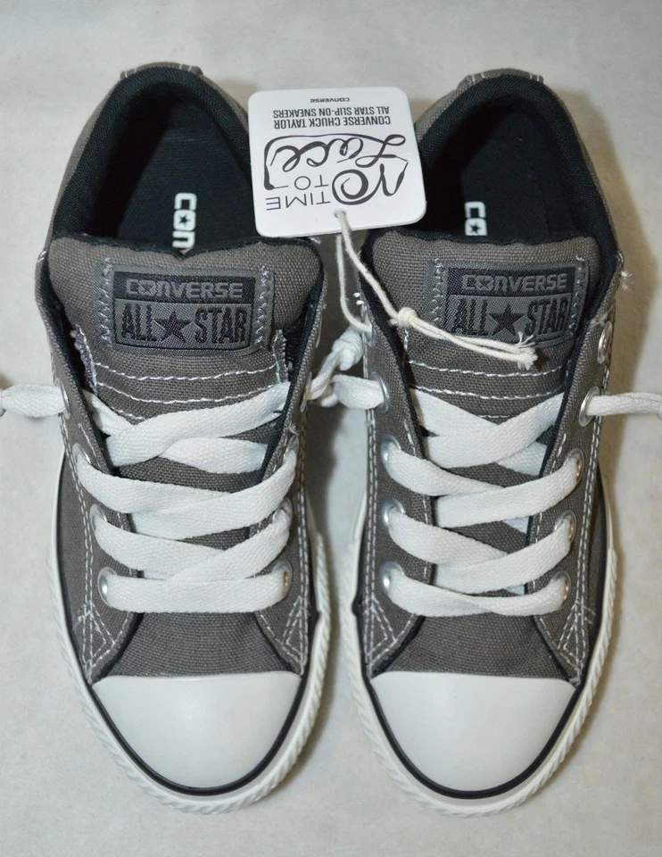 Converse All Star Chuck Taylor Street Slip-on Shoes for Boys US Size Youth 3
