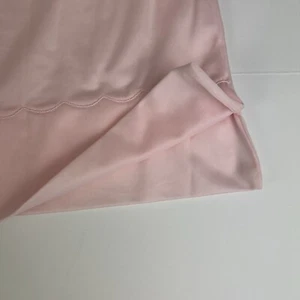 VINTAGE 1950s SILKY PINK NYLON TRICOT SLIP SLIT SIDS SCOLLOPED sz S - Picture 1 of 9