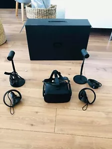 Casque Oculus Rift VR Realité Virtuelle En Bon État Avec Manette Collector - Picture 1 of 6