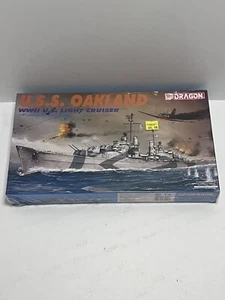Dragon Models U.S.S. Oakland WWI US Light Cruiser 1:700 Scale Model Kit 1997 New - Picture 1 of 7
