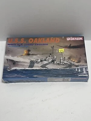 Dragon Models U.S.S. Oakland WWI US Light Cruiser 1:700 Scale Model Kit 1997 New - Image 1 of 4