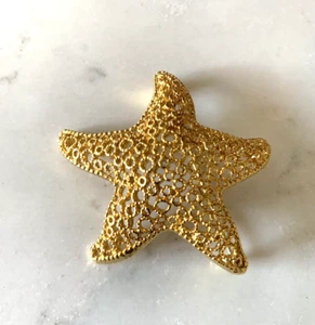 Vintage Gold-tone Textured Star Fish Brooch/Pin, Signed - Picture 1 of 5