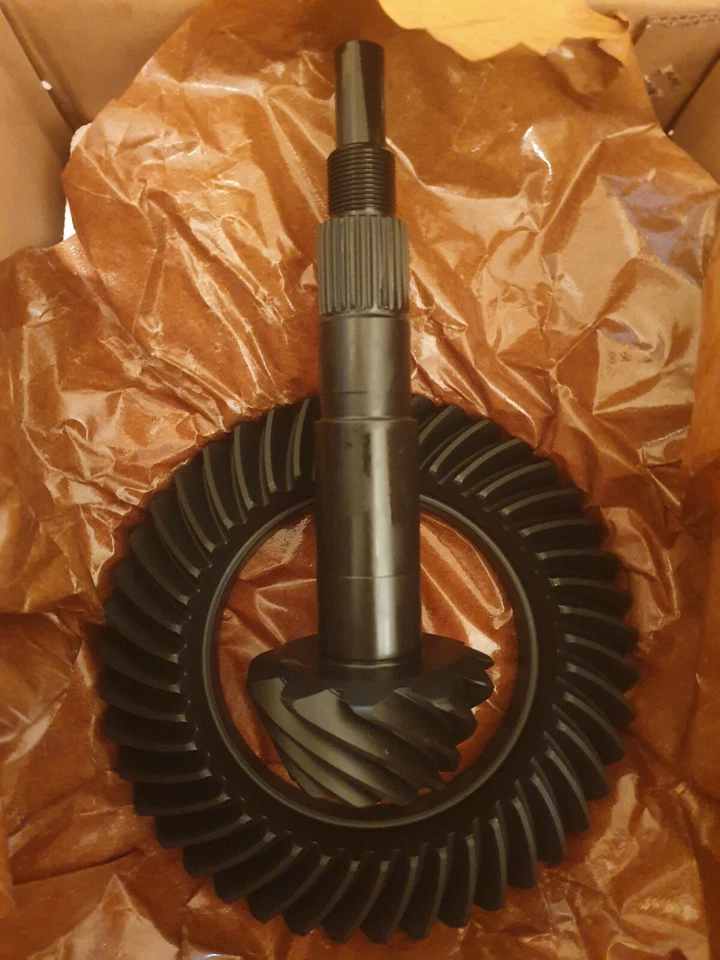 Holden / Ford Borg warner 3.73 (3.7) diff gears M75 M78 VL VN VP VR VS VX VY VZ - image 1 of 1