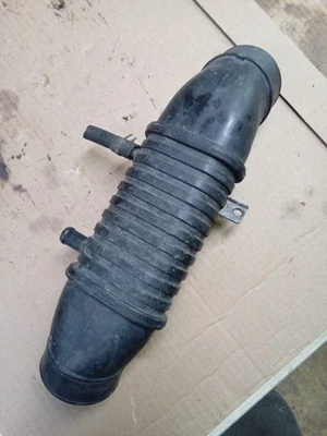 Tubo de admisión de carrocería del acelerador Toyota Celica Supra 82-86 5 m Cressida Foto 1 de 4