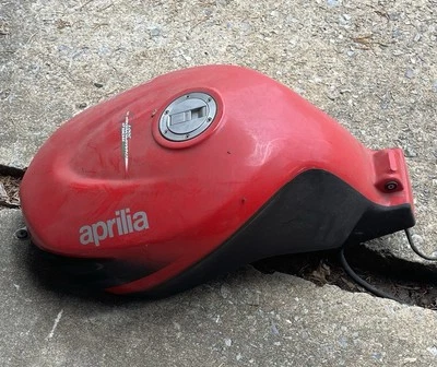 00-03 APRILIA SL 1000 SL1000 FALCO OEM FACTORY GAS TANK FUEL TANK - Image 1 of 3