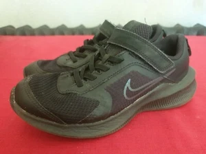 Nike Downshifter Black Trainers Size Uk 2 EUR 34 - Picture 1 of 12