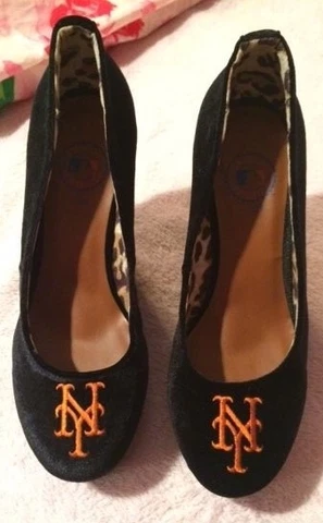 NWB Cuce Shoes New York Mets Women's Groupie II Wedge Shoes - Black Cover