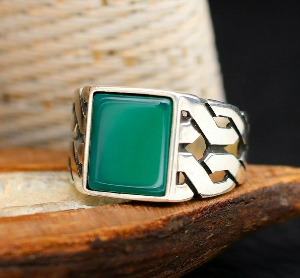 Anillo de hombre de plata de ley 925 maciza con diseño de tejido de piedra de jade Foto 1 de 3