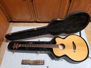 Takamine EG512C Acoustic Electric Bass Guitar w/TKL Hard Case - Excellent Cond.