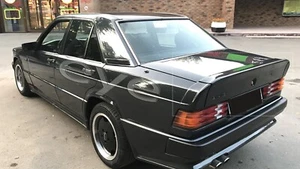 Mercedes w201 190 aileron de coffre   look amg - Afbeelding 1 van 7
