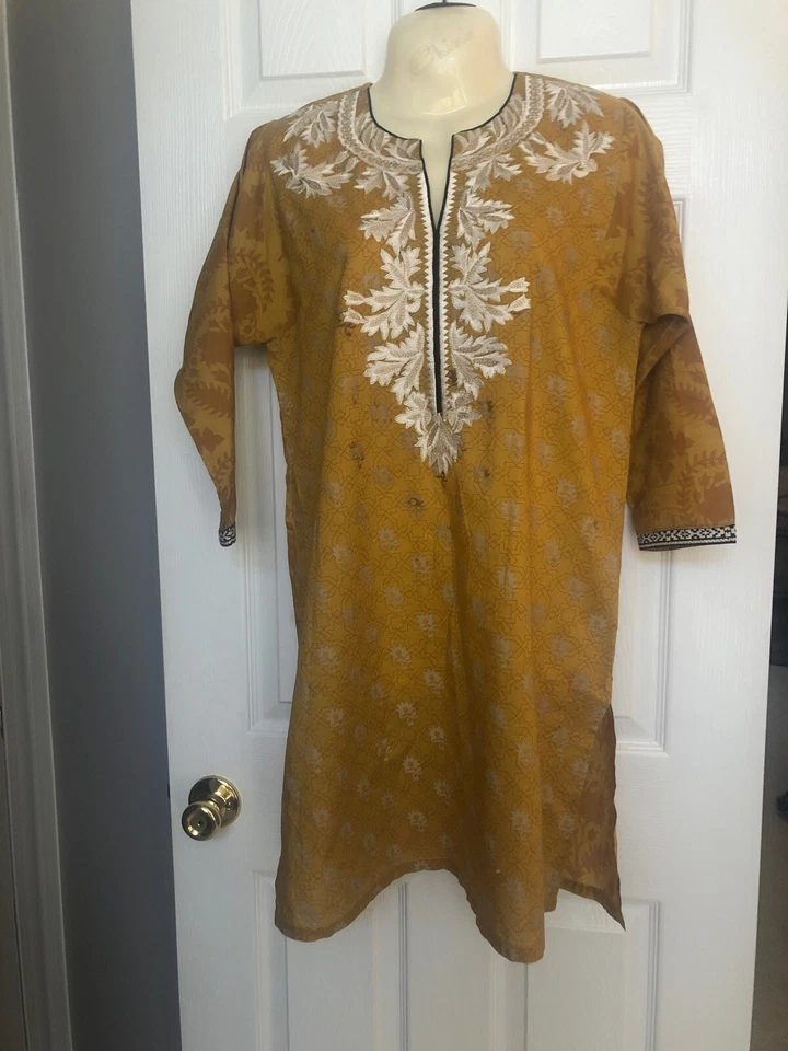 sana safinaz shalwar kameez - Image 1 of 4