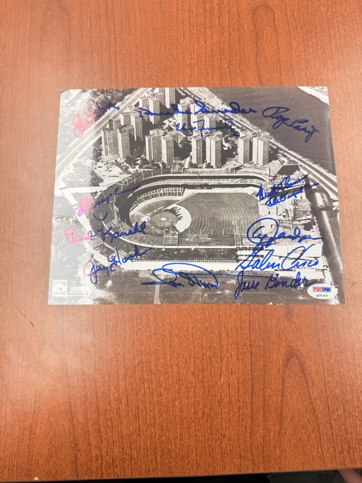 1963 New York Mets Team Signed Photograph With 12 Signatures. Authenticated - Image 1 of 4