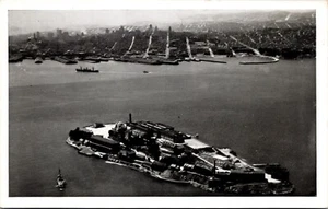 Vtg San Francisco California CA Alcatraz Island Bay City Skyline Postcard - Picture 1 of 2