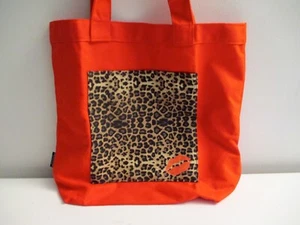 NEW BLOOMINGDALE'S Faux Leopard & Kiss Lipstick Print Red Canvas Tote bag NEW - Picture 1 of 7